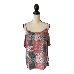♥️A. U. W♥️Cold shoulder blouse size (Medium)